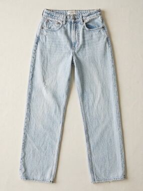 Abercrombie & Fitch Curve Love The Loose High Rise Jeans Light Wash Size 26